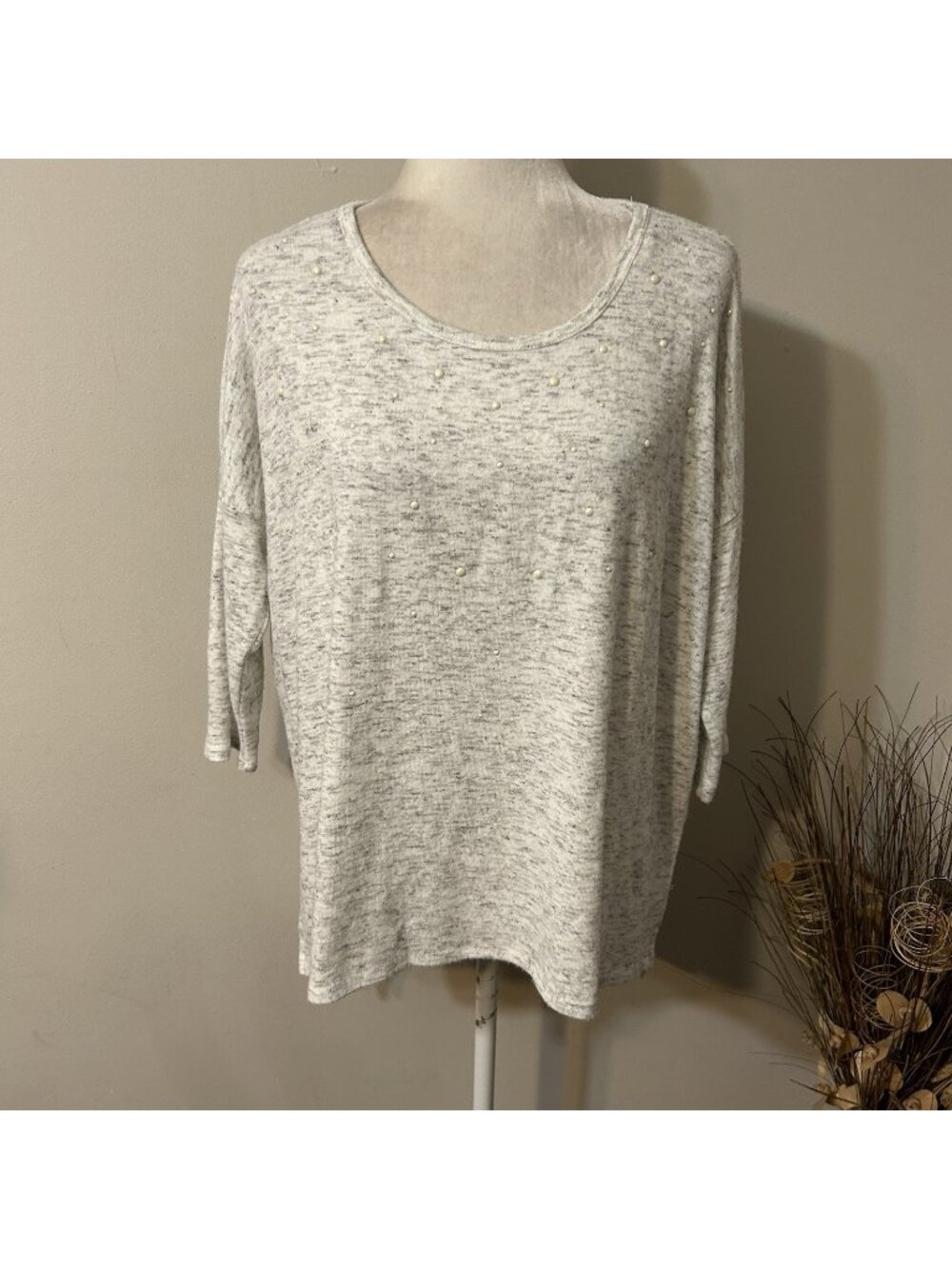 Karen Kane Women Knit Tunic Top Hi Low Heather Gray Pearl Studded 3/4 Sleeves M